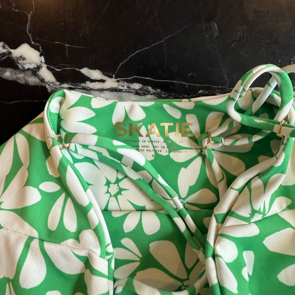 Skatie Resa One Piece Swimsuit - Picture 2 of 6